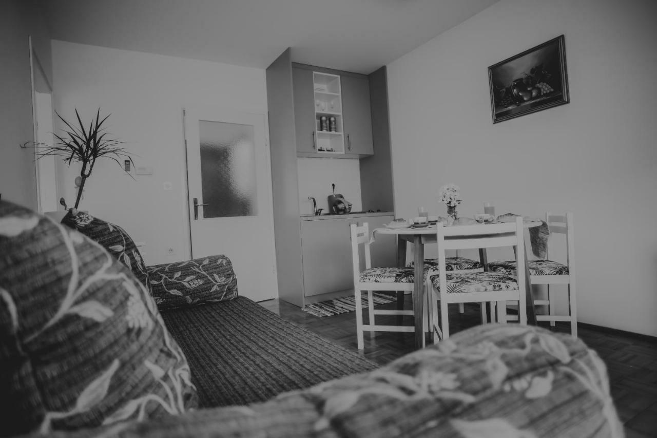 Petros Apartmani Вуковар Экстерьер фото