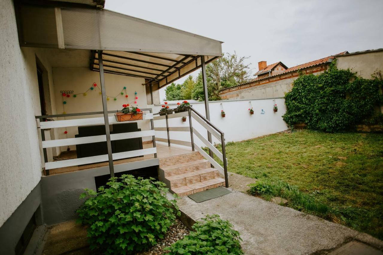 Petros Apartmani Вуковар Экстерьер фото